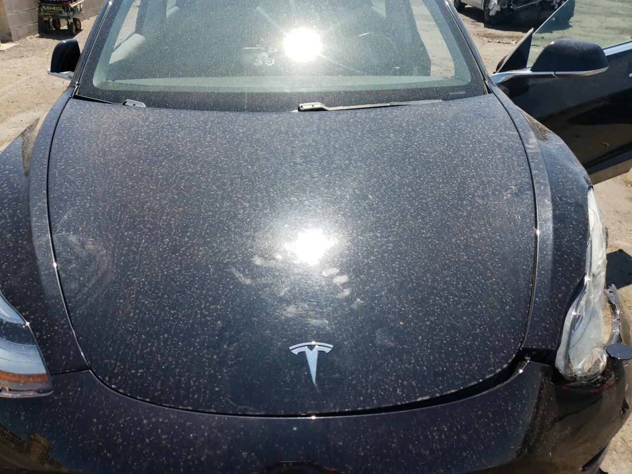 5YJ3E1EB2JF095016 2018 Tesla Model 3