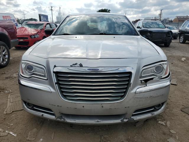  CHRYSLER 300 2012 Серебристый