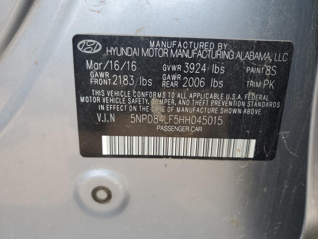 2017 Hyundai Elantra - Image 12