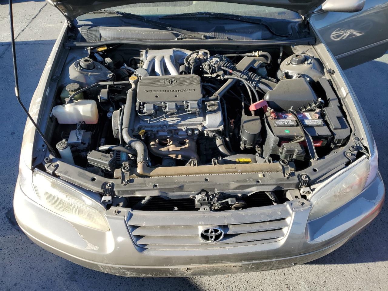 1999 Toyota Camry Le VIN: JT2BF28K5X0216311 Lot: 64454194