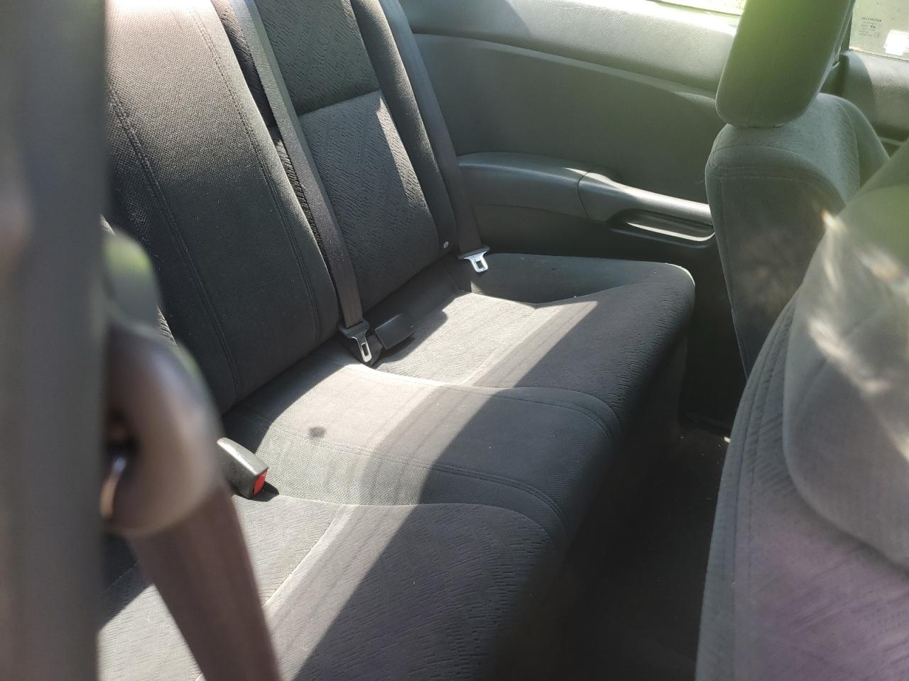 2004 Honda Civic Lx VIN: 1HGEM22574L011257 Lot: 62560174