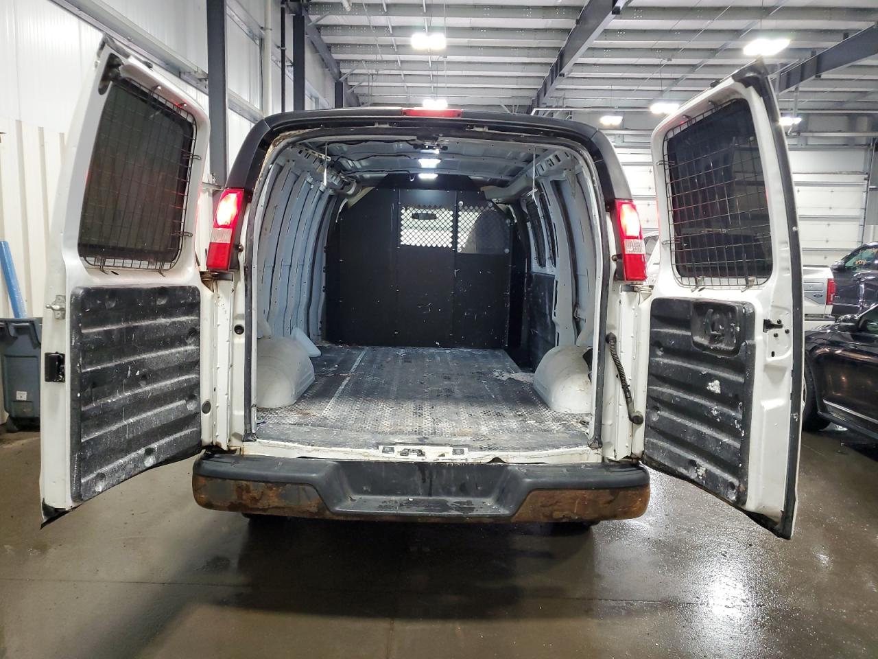 2015 Chevrolet Express G2500 VIN: 1GCWGFCF1F1262735 Lot: 62048704