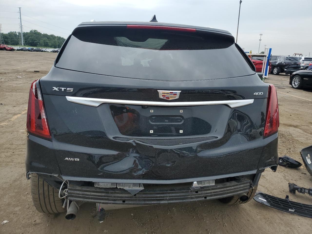 1GYKNDRS5NZ127359 2022 Cadillac Xt5 Premium Luxury