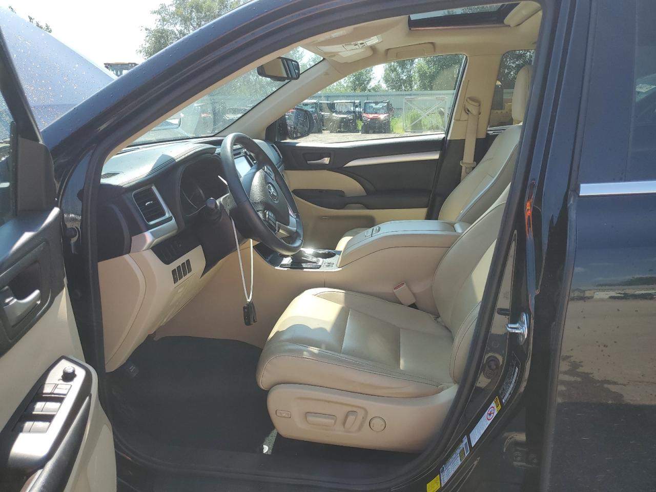 2015 Toyota Highlander Xle VIN: 5TDKKRFH0FS115823 Lot: 63484844