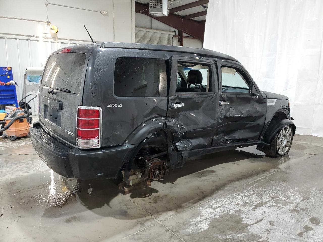 2011 Dodge Nitro Heat VIN: 1D4PU4GX8BW505784 Lot: 63479384