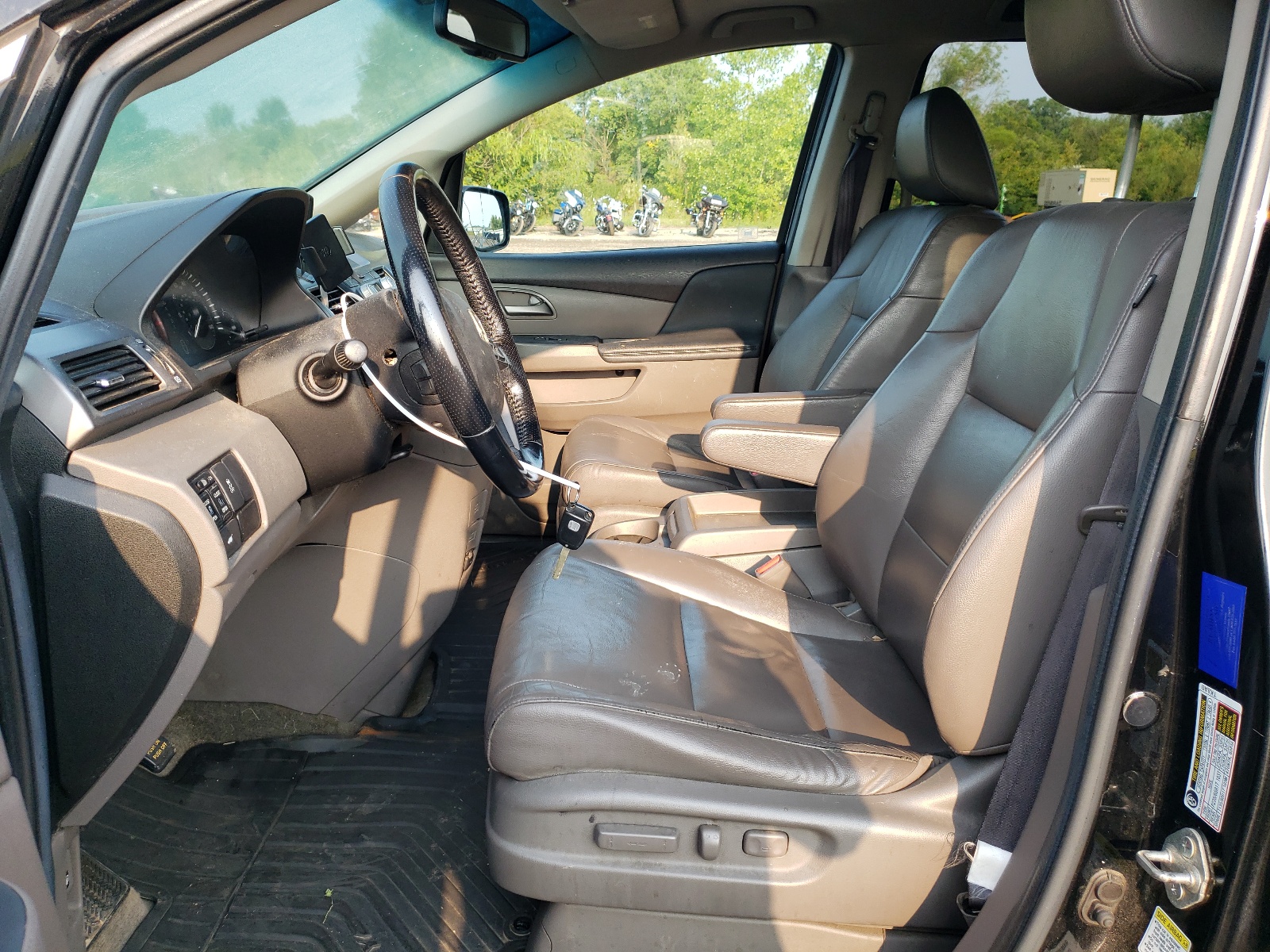 5FNRL5H60BB100379 2011 Honda Odyssey Exl