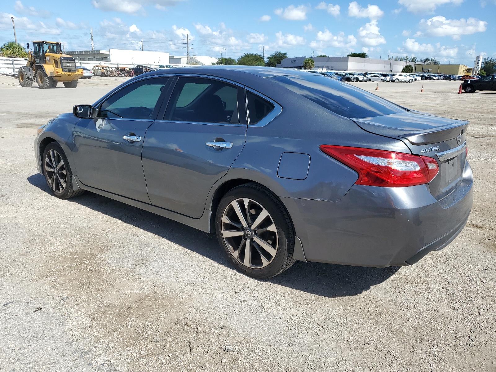 2016 Nissan Altima 2.5 vin: 1N4AL3AP8GC273355