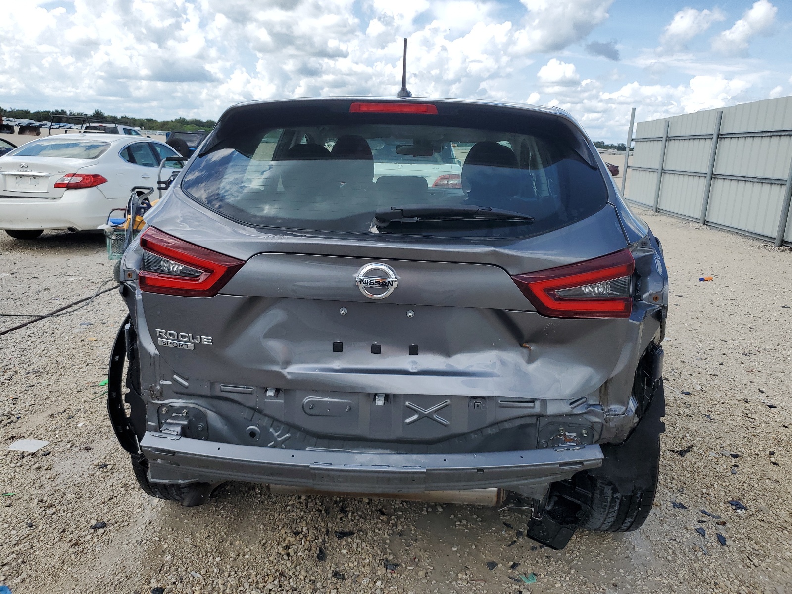 JN1BJ1AV9MW303418 2021 Nissan Rogue Sport S