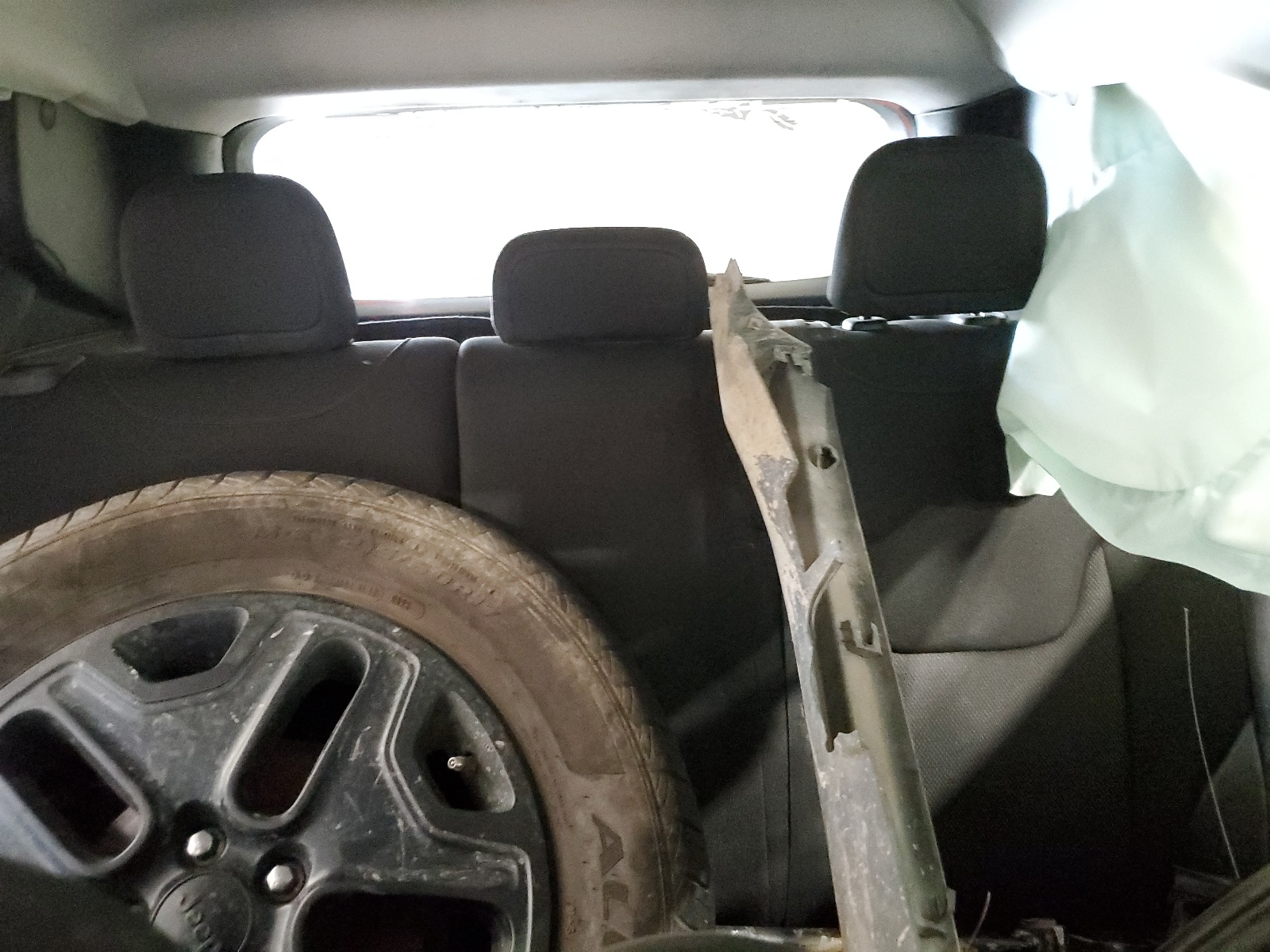 ZACNJBAB1KPK25066 2019 Jeep Renegade Sport