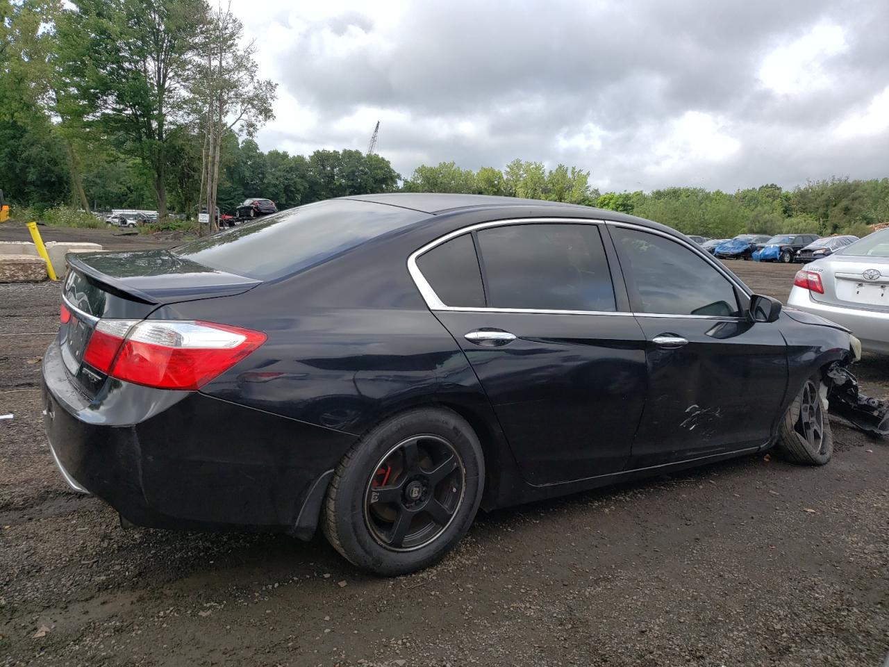 2015 Honda Accord - Image 3
