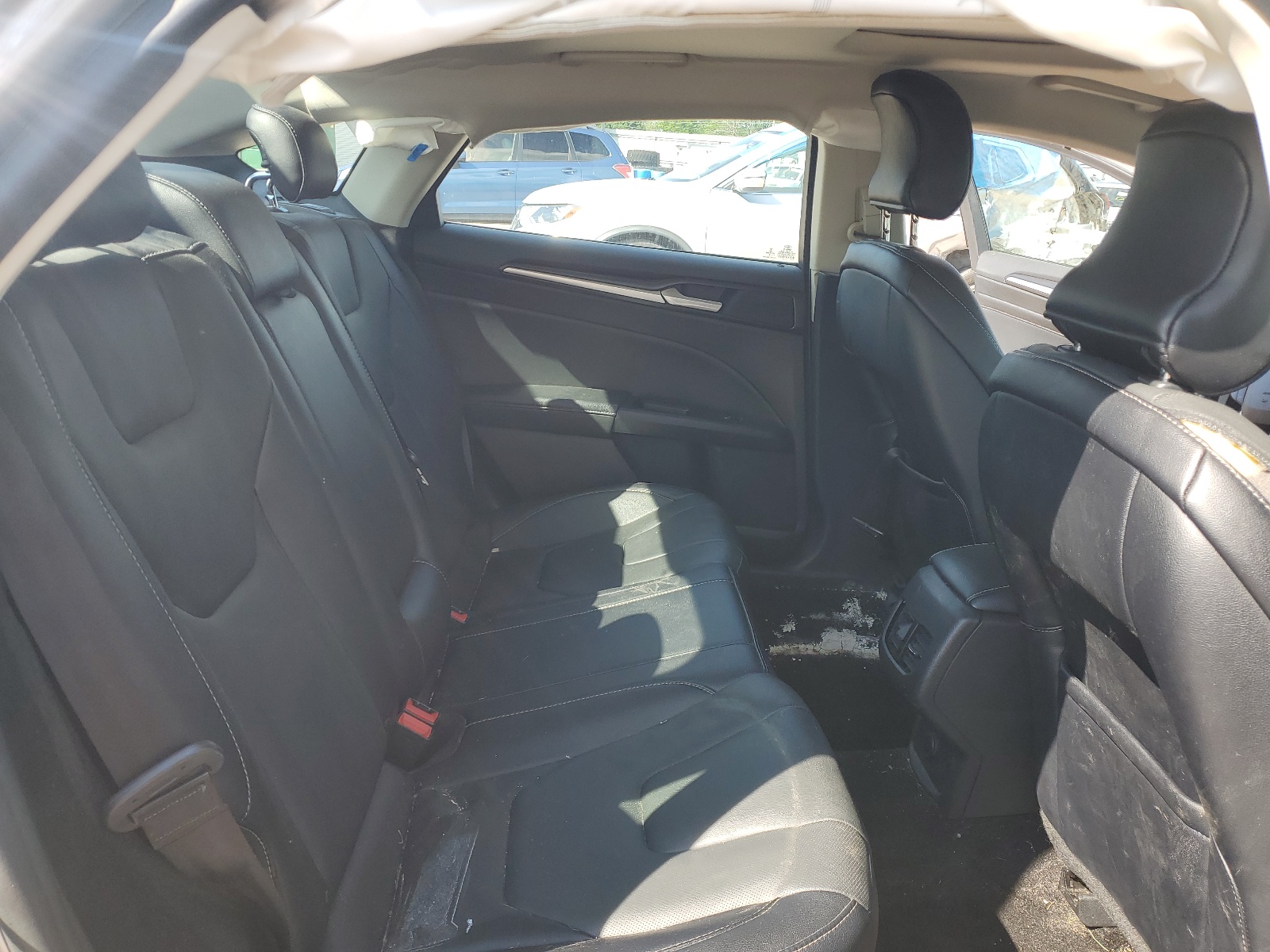 3FA6P0D94JR226256 2018 Ford Fusion Titanium/Platinum