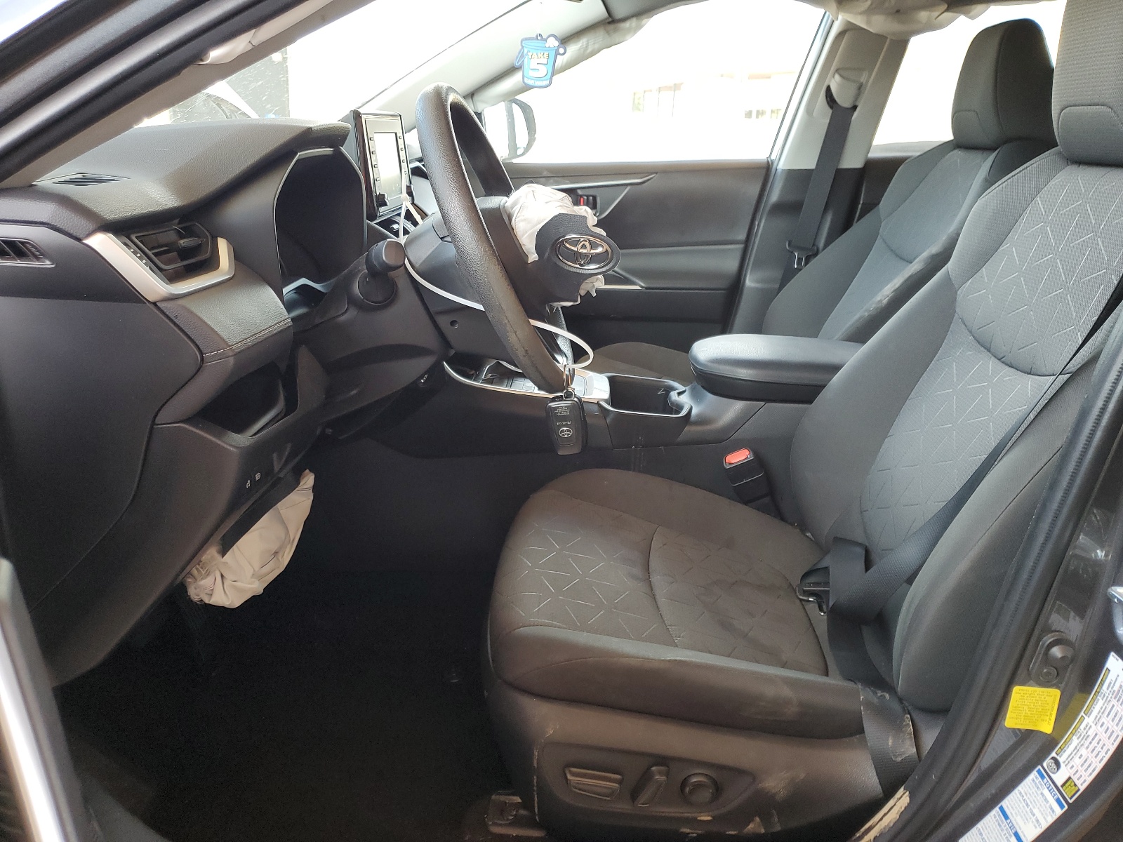 2T3P1RFV6NC281115 2022 Toyota Rav4 Xle