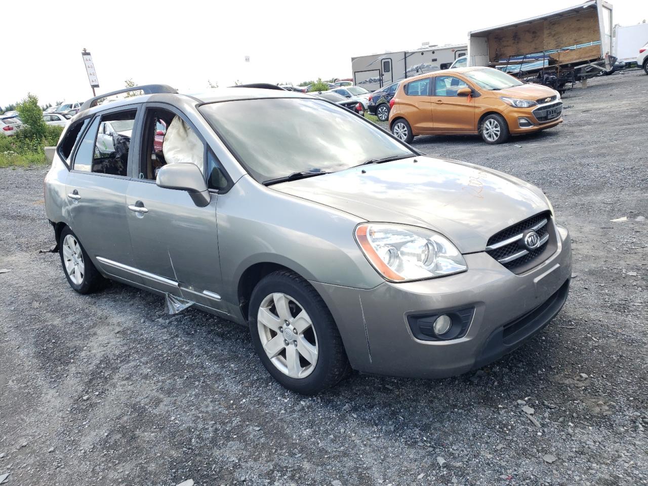 2009 Kia Rondo Base VIN: KNAFG528597253726 Lot: 62003684