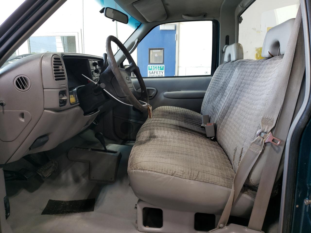 1996 Chevrolet Gmt-400 K1500 VIN: 1GCEK14S2TZ190255 Lot: 63316344