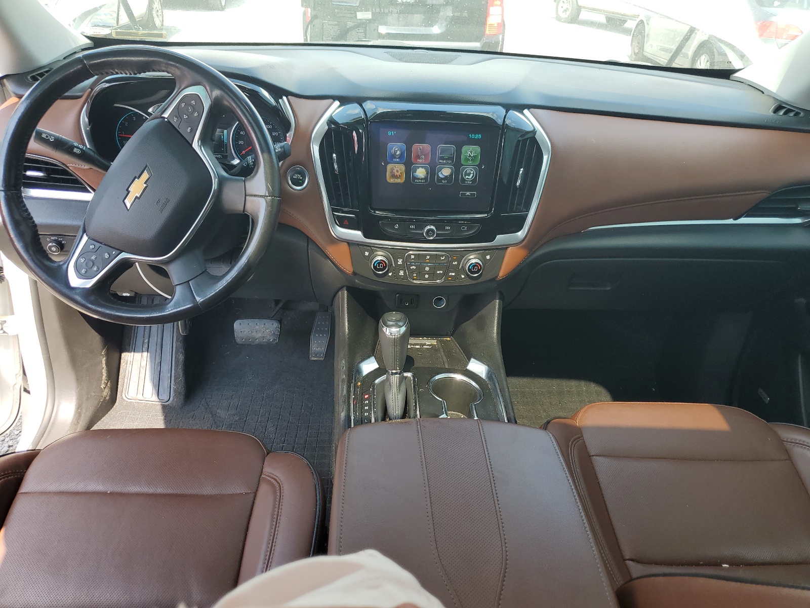 1GNEVJKW1KJ209301 2019 Chevrolet Traverse High Country