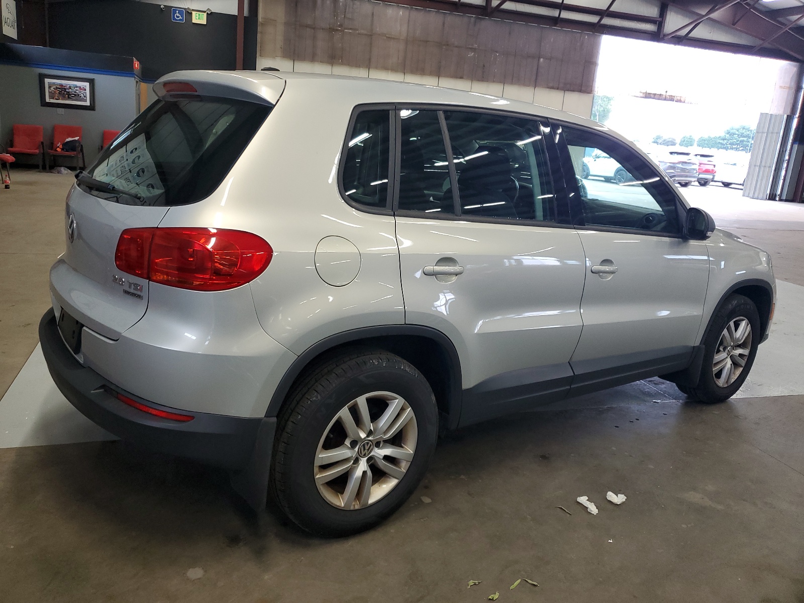 2013 Volkswagen Tiguan S vin: WVGBV7AX7DW538367