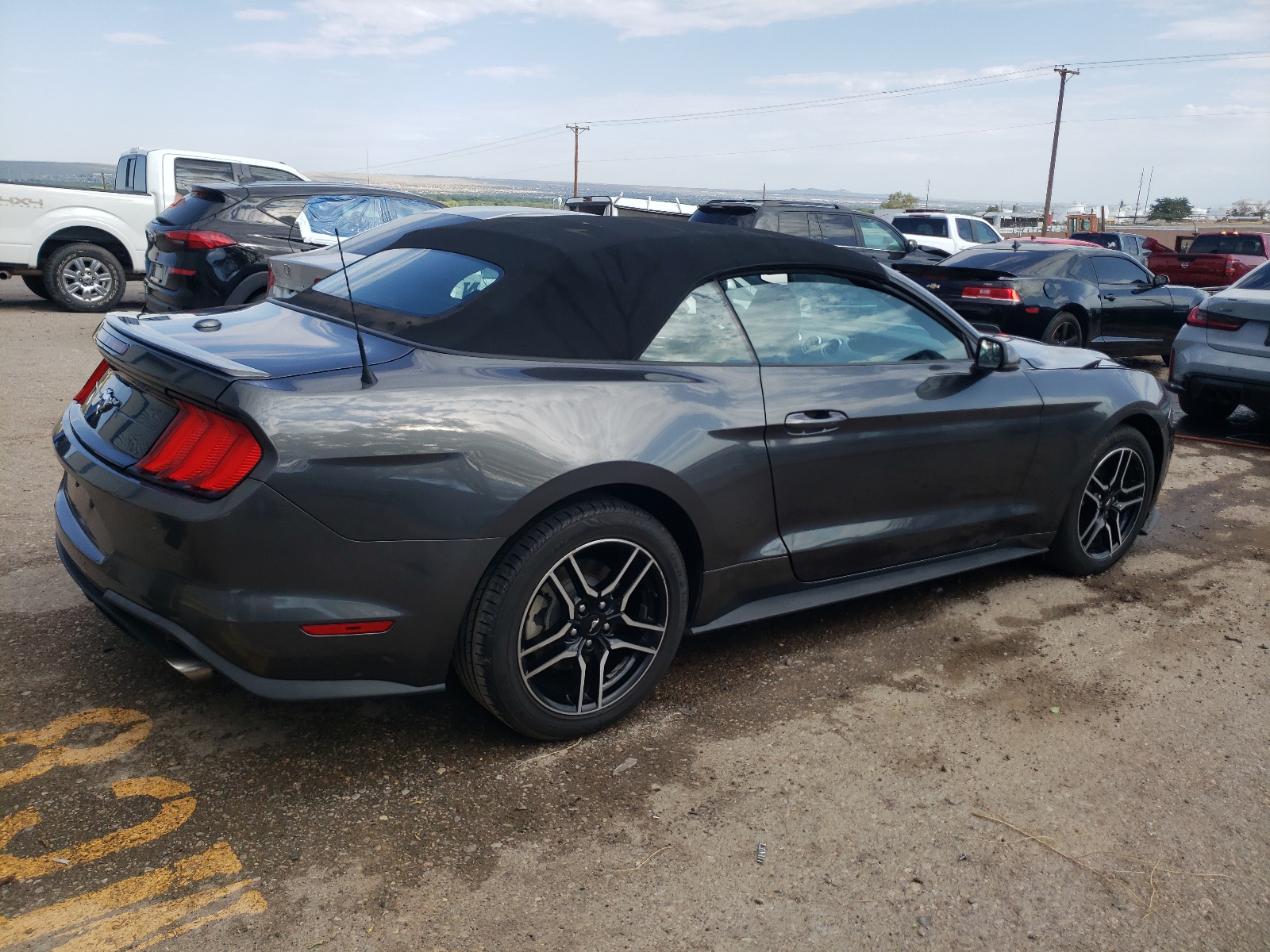 1FATP8UH7J5177436 2018 Ford Mustang