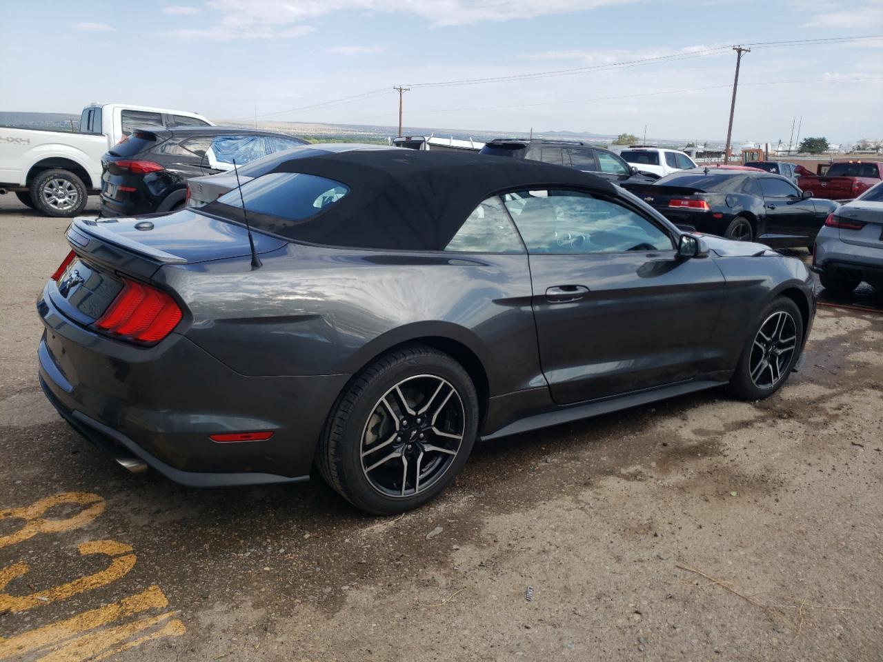 2018 Ford Mustang VIN: 1FATP8UH7J5177436 Lot: 62960024