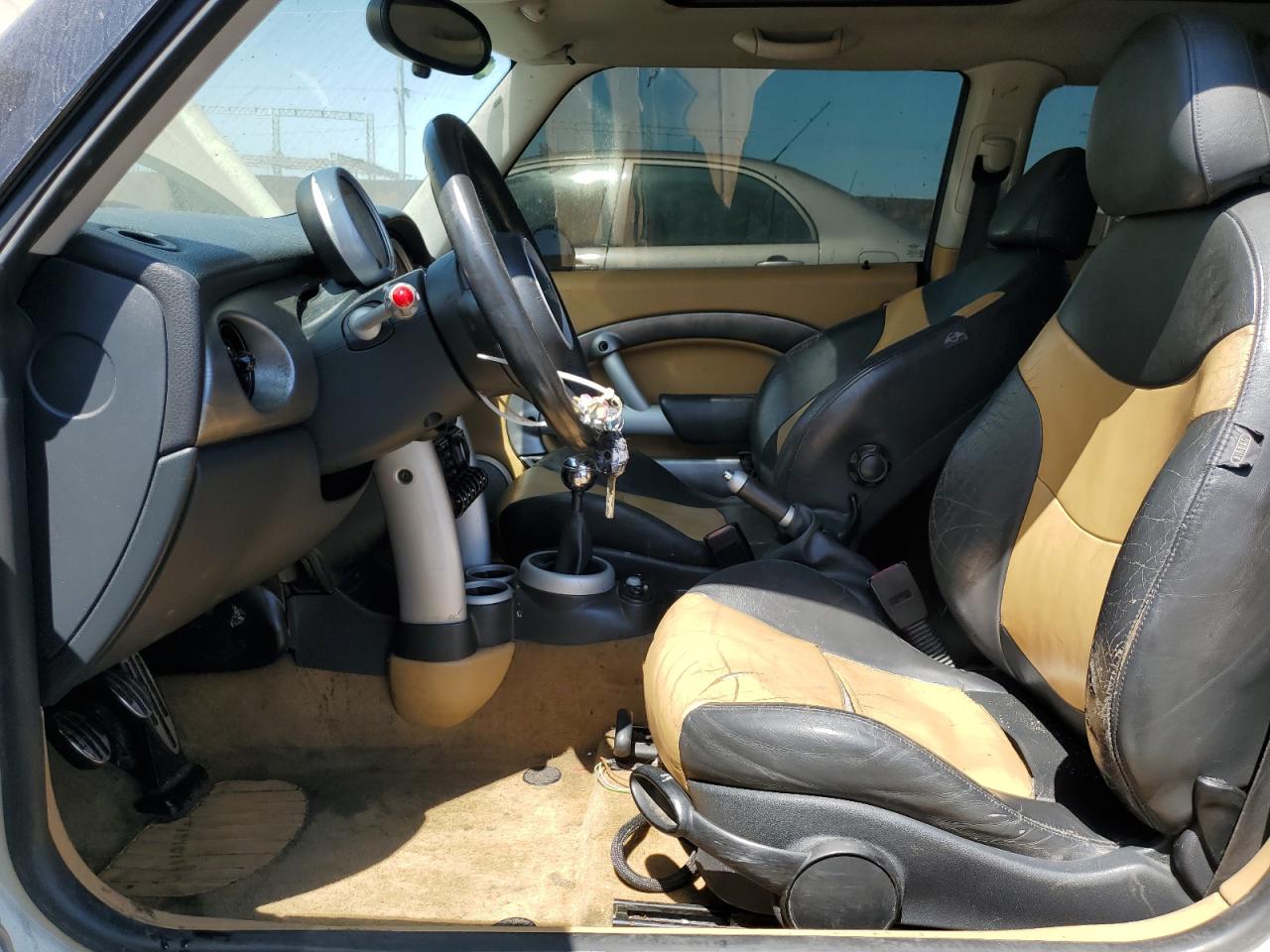 2006 Mini Cooper S VIN: WMWRE33546TN25889 Lot: 61320644