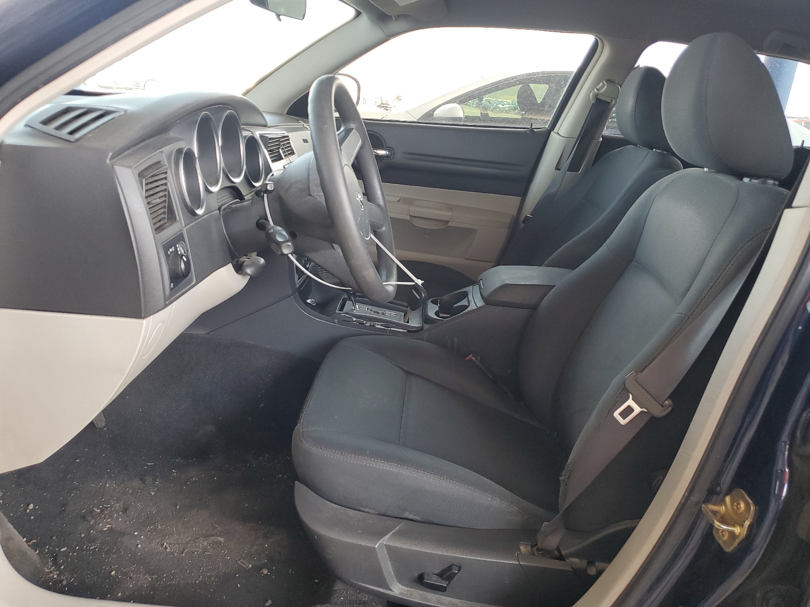 2D4FV48V55H670748 2005 Dodge Magnum Sxt