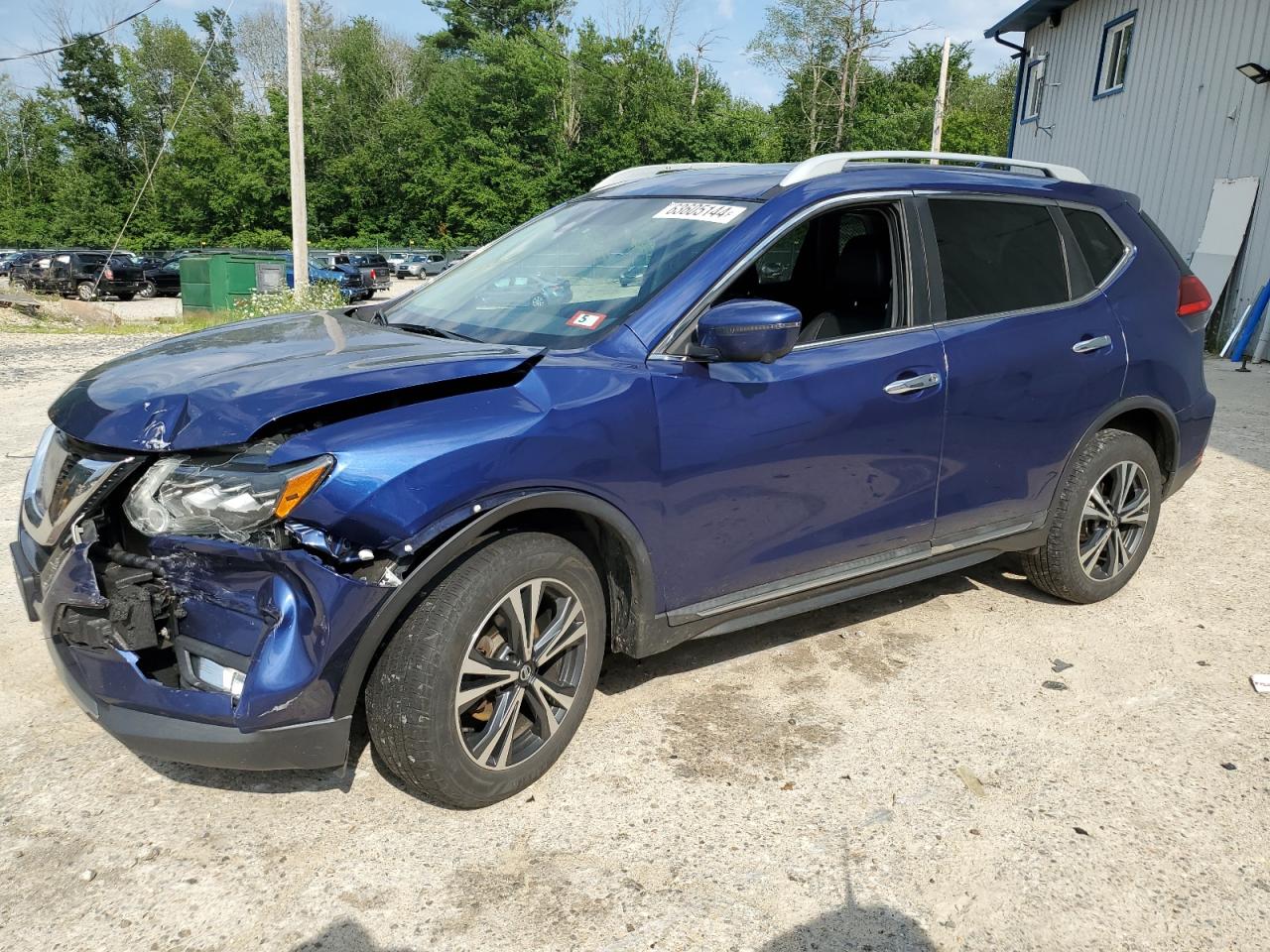 5N1AT2MV0HC870558 2017 NISSAN ROGUE - Image 1