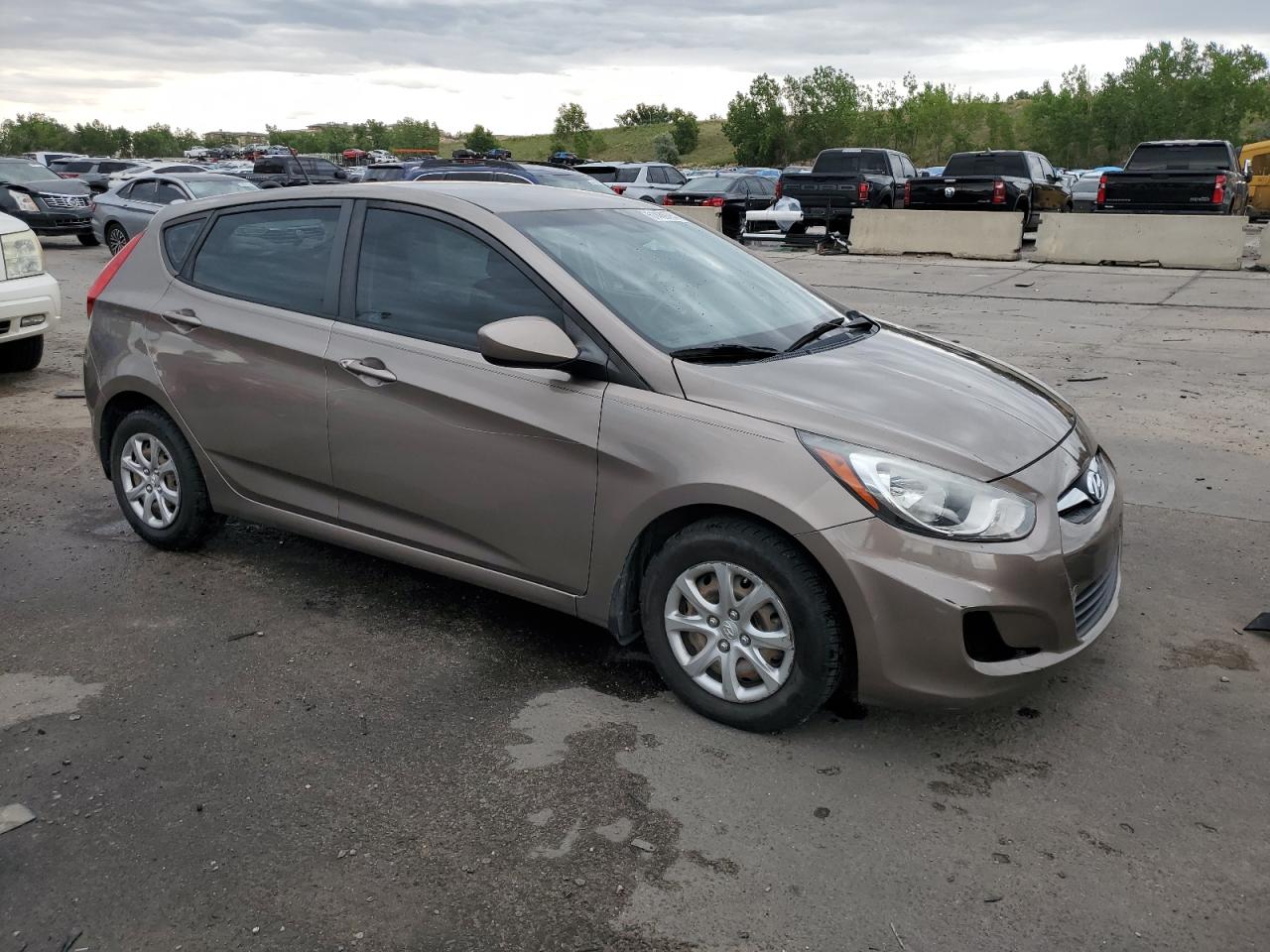 2013 Hyundai Accent Gls VIN: KMHCT5AE4DU108174 Lot: 61439784