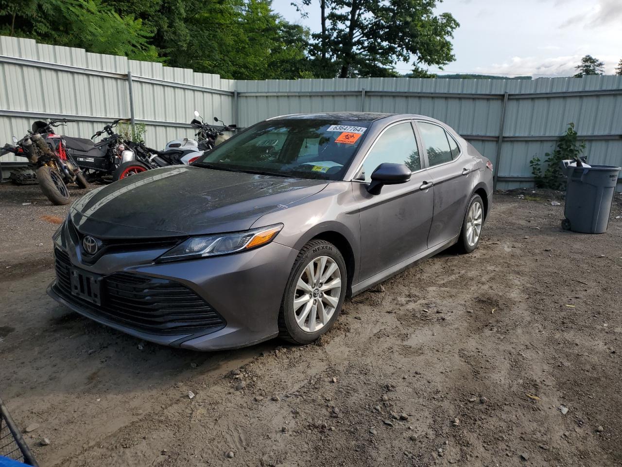 4T1B11HK3JU522094 2018 TOYOTA CAMRY - Image 1