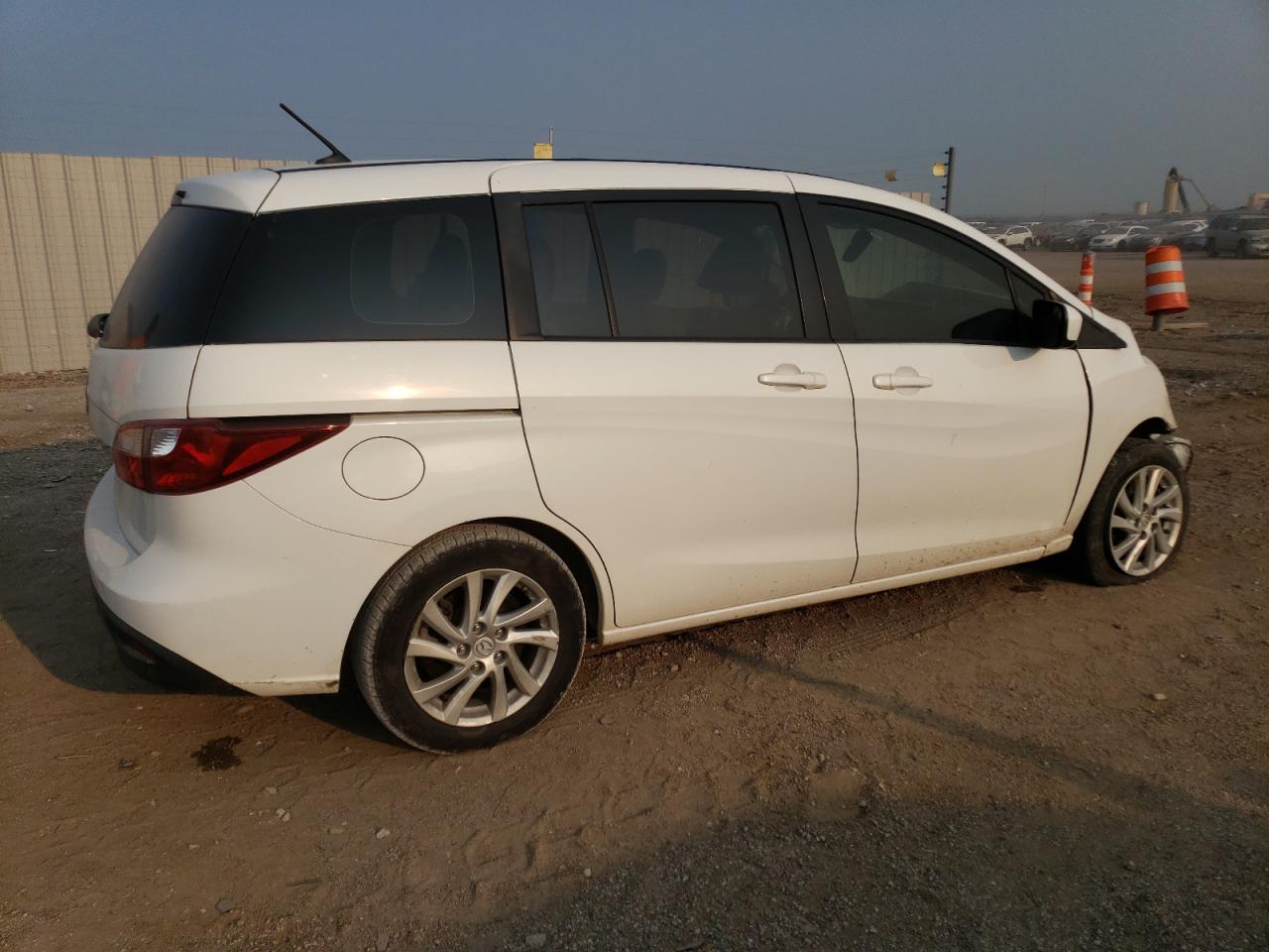 2012 Mazda 5 - Image 3