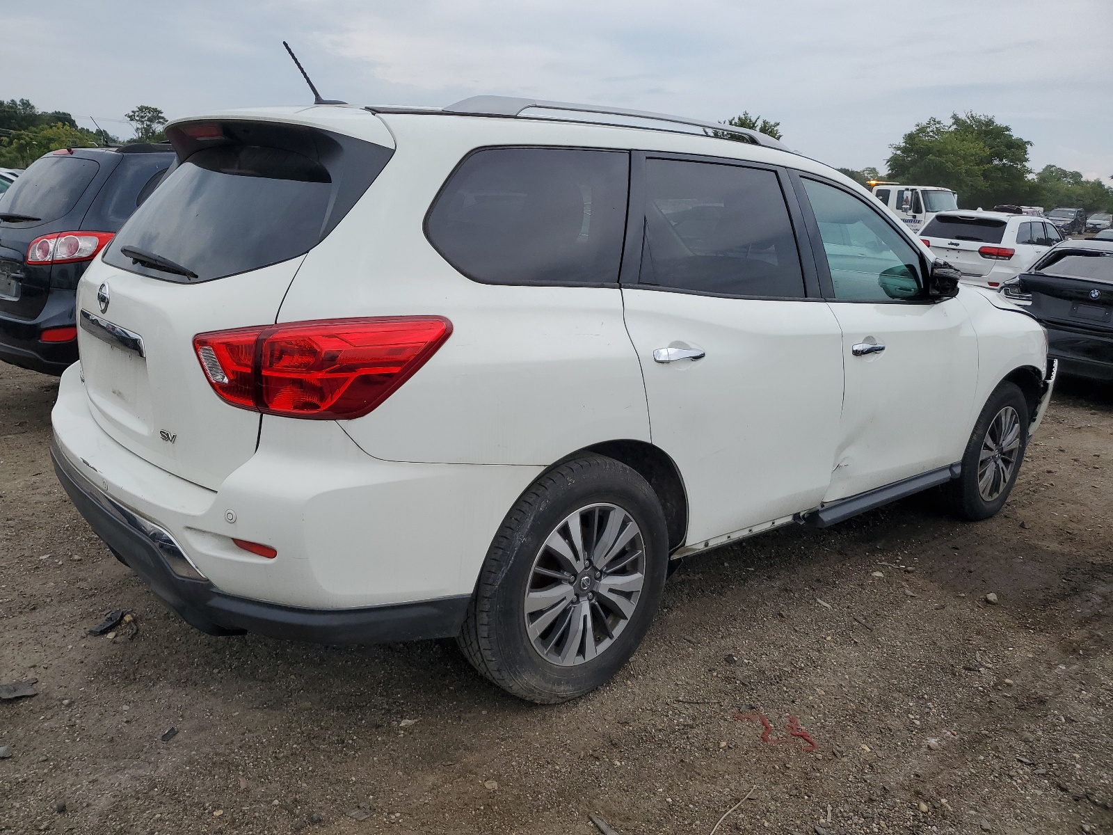 2017 Nissan Pathfinder S vin: 5N1DR2MM3HC626812