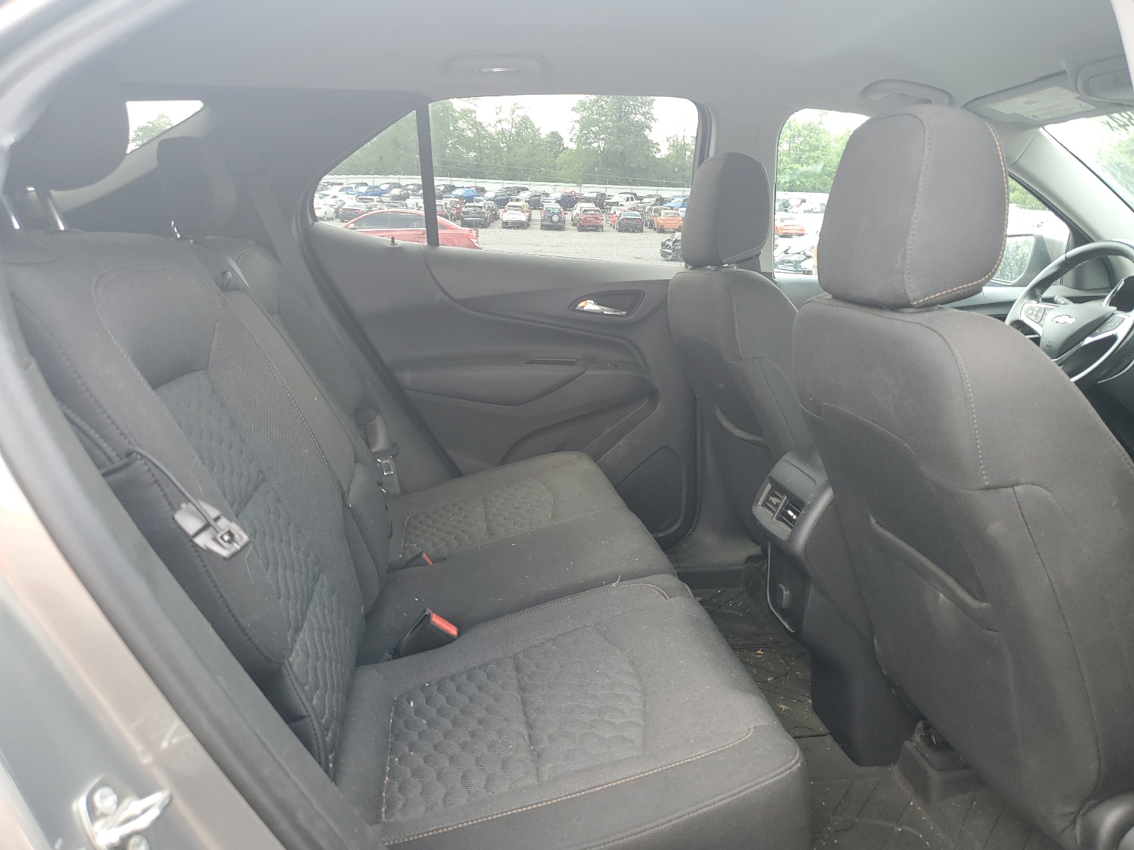 3GNAXJEV4JS614237 2018 Chevrolet Equinox Lt