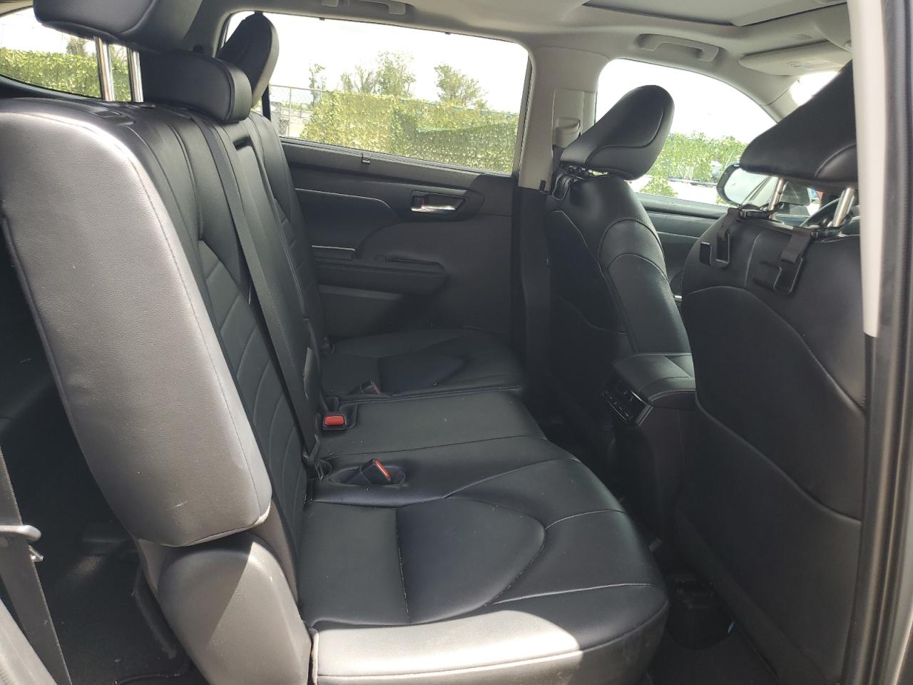 2022 Toyota Highlander Xle VIN: 5TDGZRAH2NS555338 Lot: 63631644