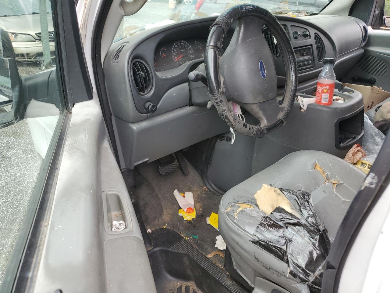 2003 Ford Econoline E250 Van VIN: 1FTNE24263HB81965 Lot: 64780484