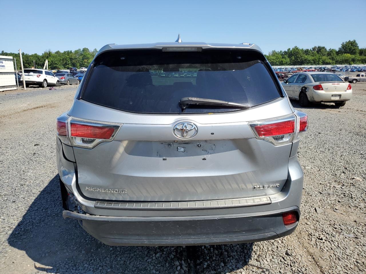 2015 Toyota Highlander Xle VIN: 5TDJKRFH9FS096717 Lot: 63347424