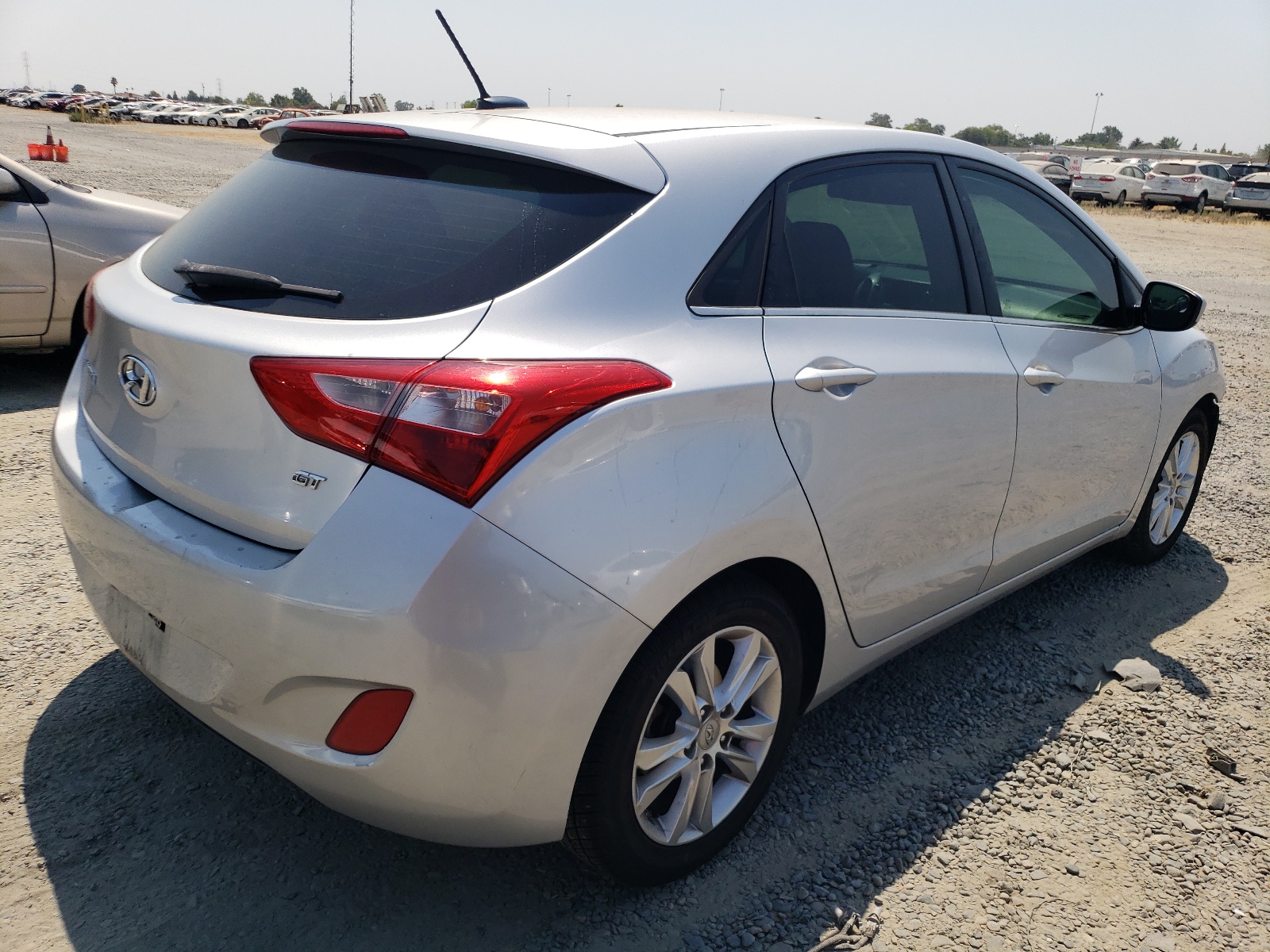 2015 Hyundai Elantra Gt vin: KMHD35LH6FU242635