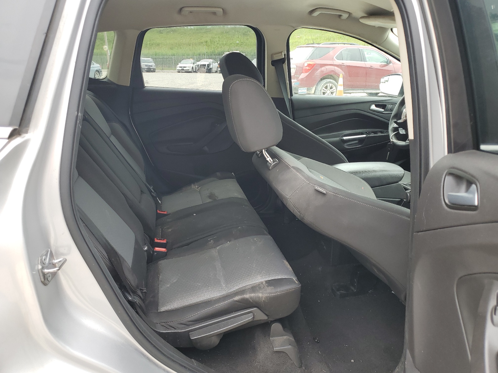 1FMCU9GD3HUE82381 2017 Ford Escape Se