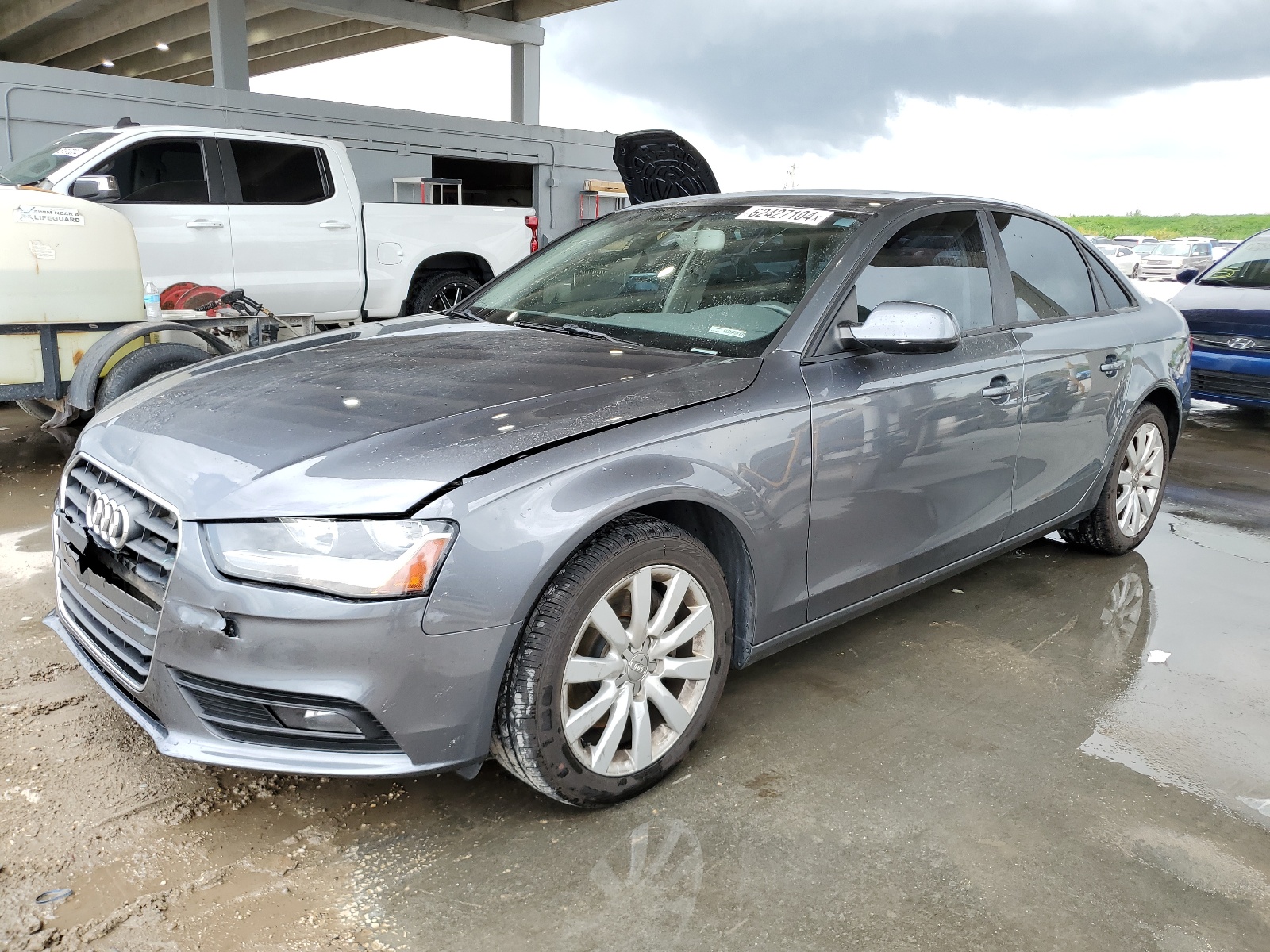 2013 Audi A4 Premium vin: WAUAFAFL0DA151489