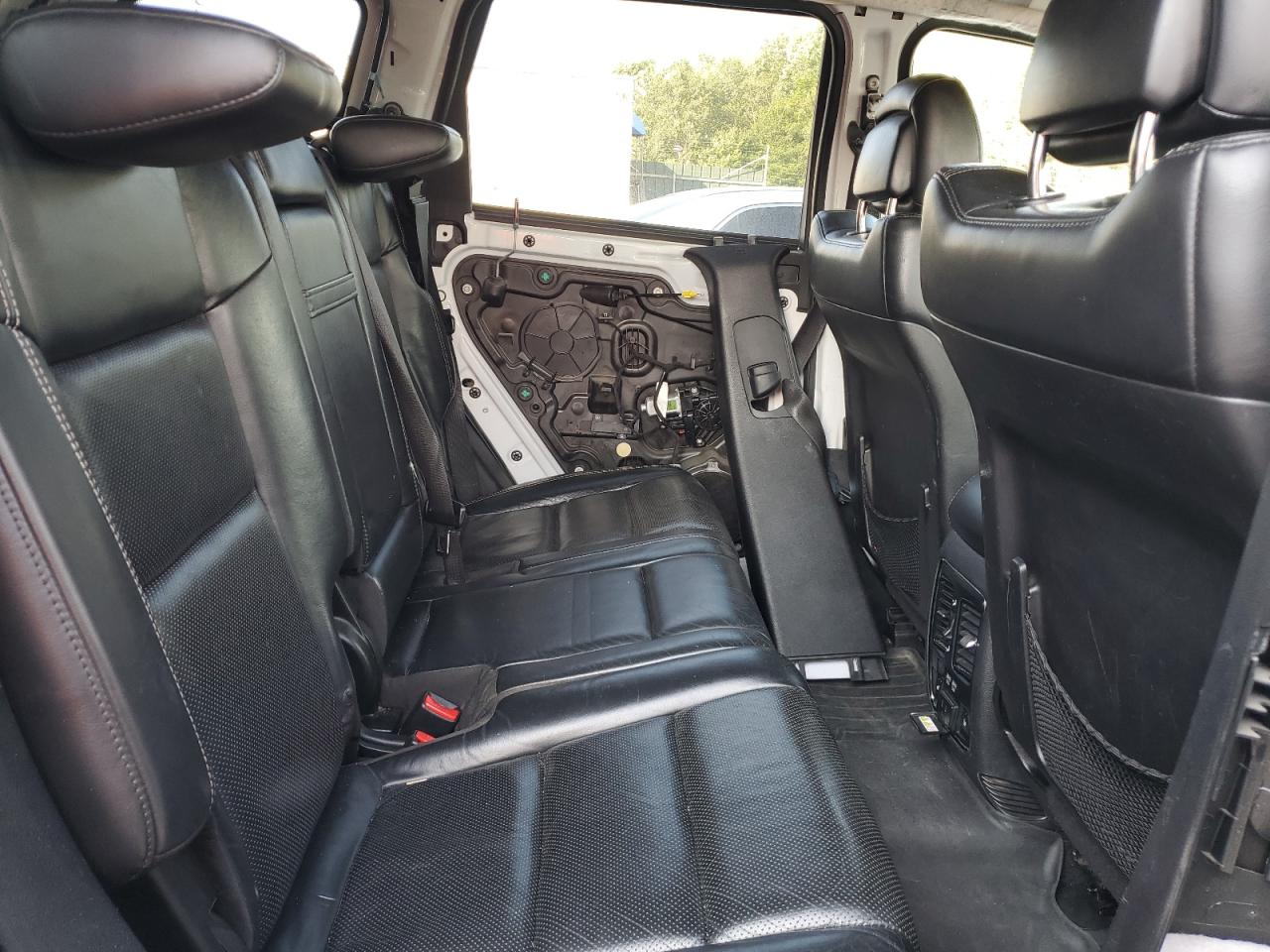 2015 Jeep Grand Cherokee - Image 11