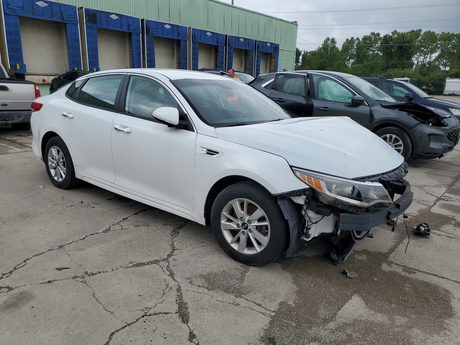 2017 Kia Optima Lx vin: 5XXGT4L32HG154058