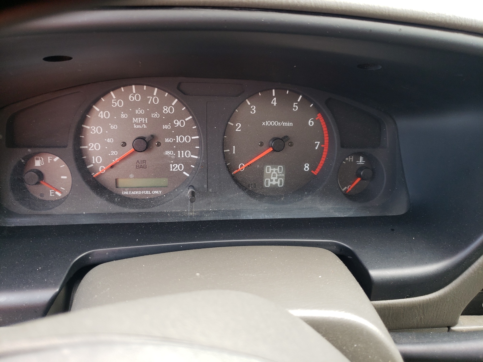 JNRAR05YXWW039581 1998 Infiniti Qx4