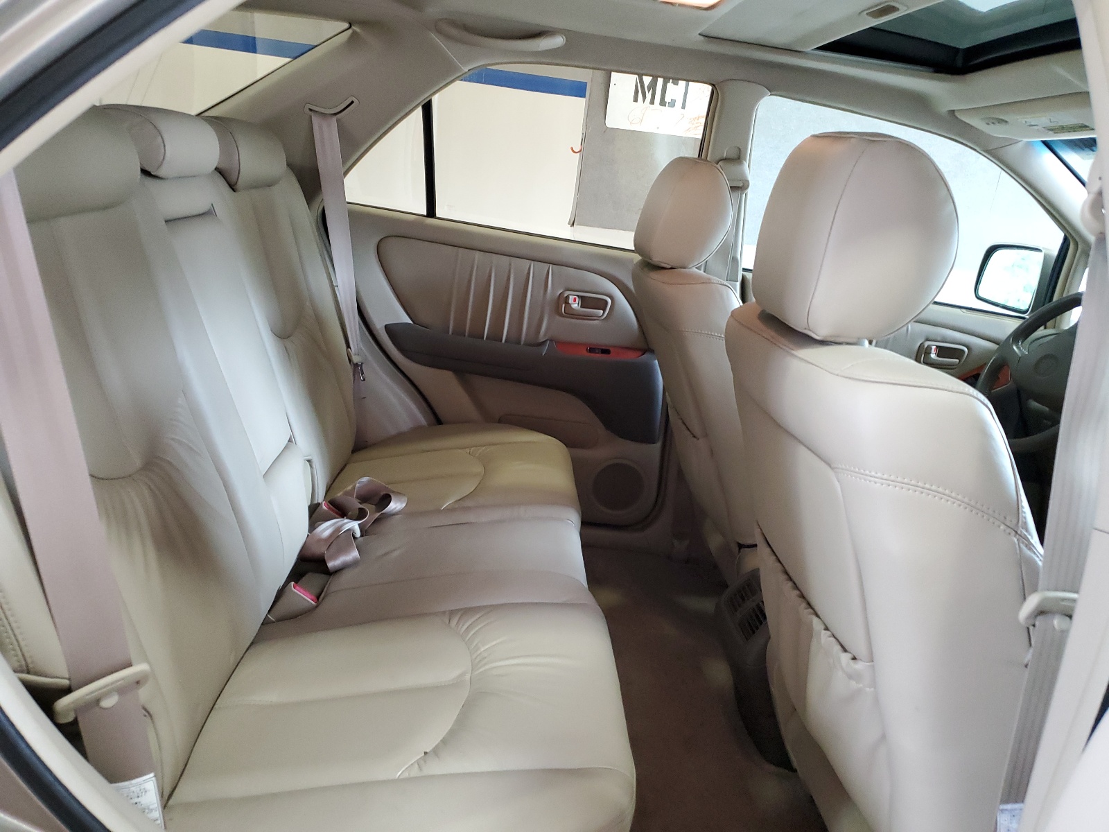 JT6HF10U3Y0150052 2000 Lexus Rx 300