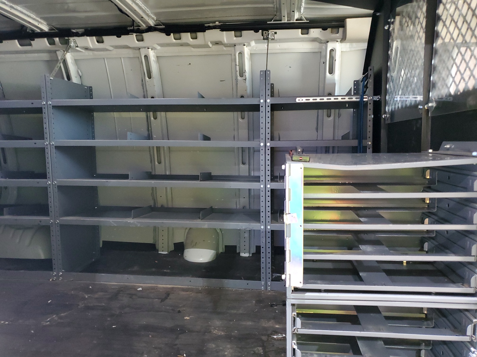 1GCZGHFP2M1215823 2021 Chevrolet Express G3500