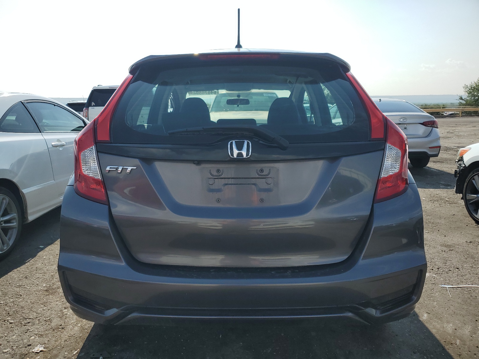 3HGGK5H44KM733294 2019 Honda Fit Lx