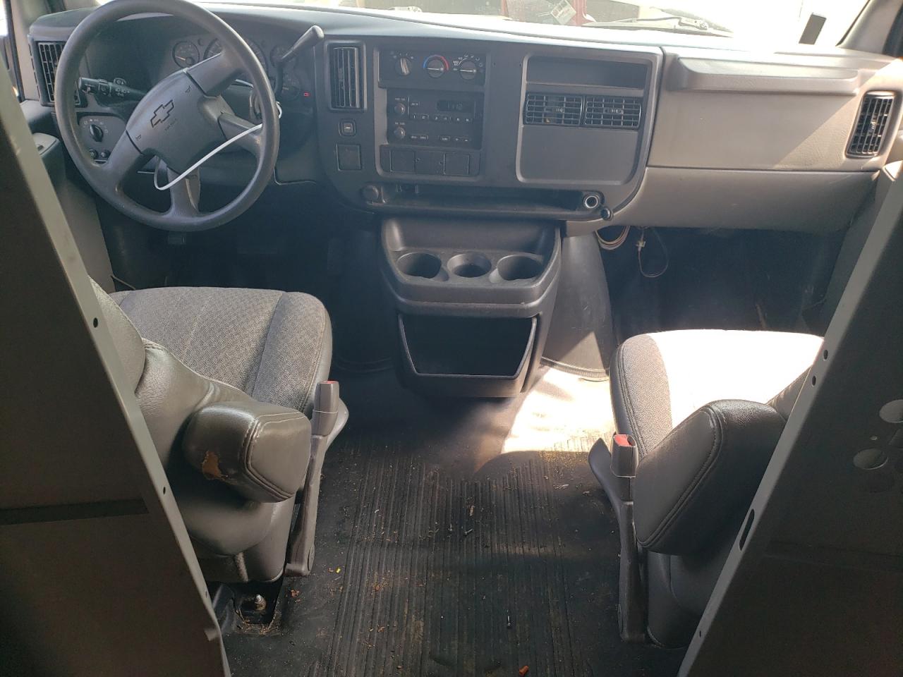 2006 Chevrolet Express G2500 VIN: 1GCGG25V761258562 Lot: 63645724