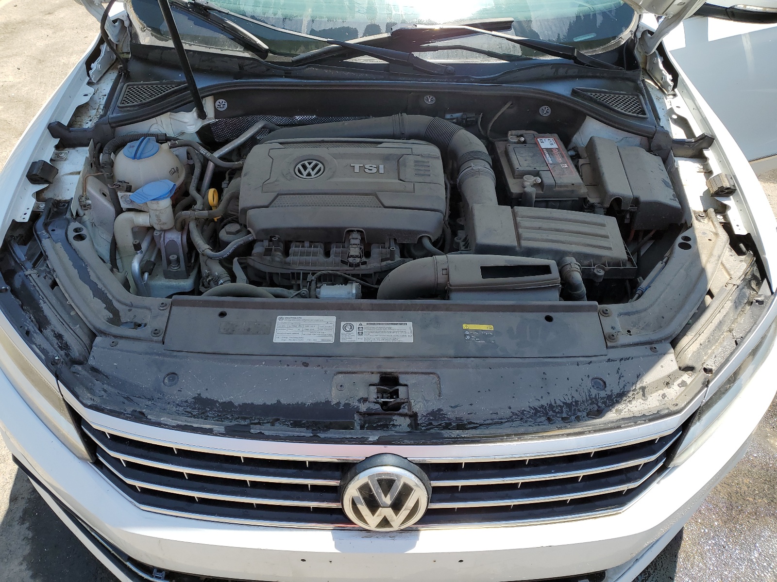 1VWGT7A36HC002768 2017 Volkswagen Passat Se