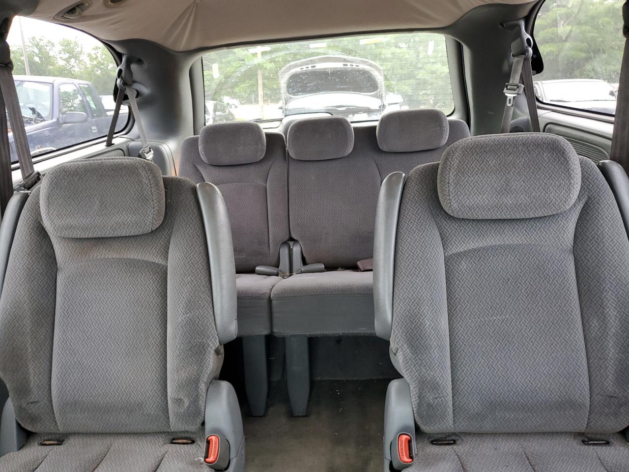 2005 Chrysler Town & Country Lx VIN: 2C4GP44RX5R101067 Lot: 62176254