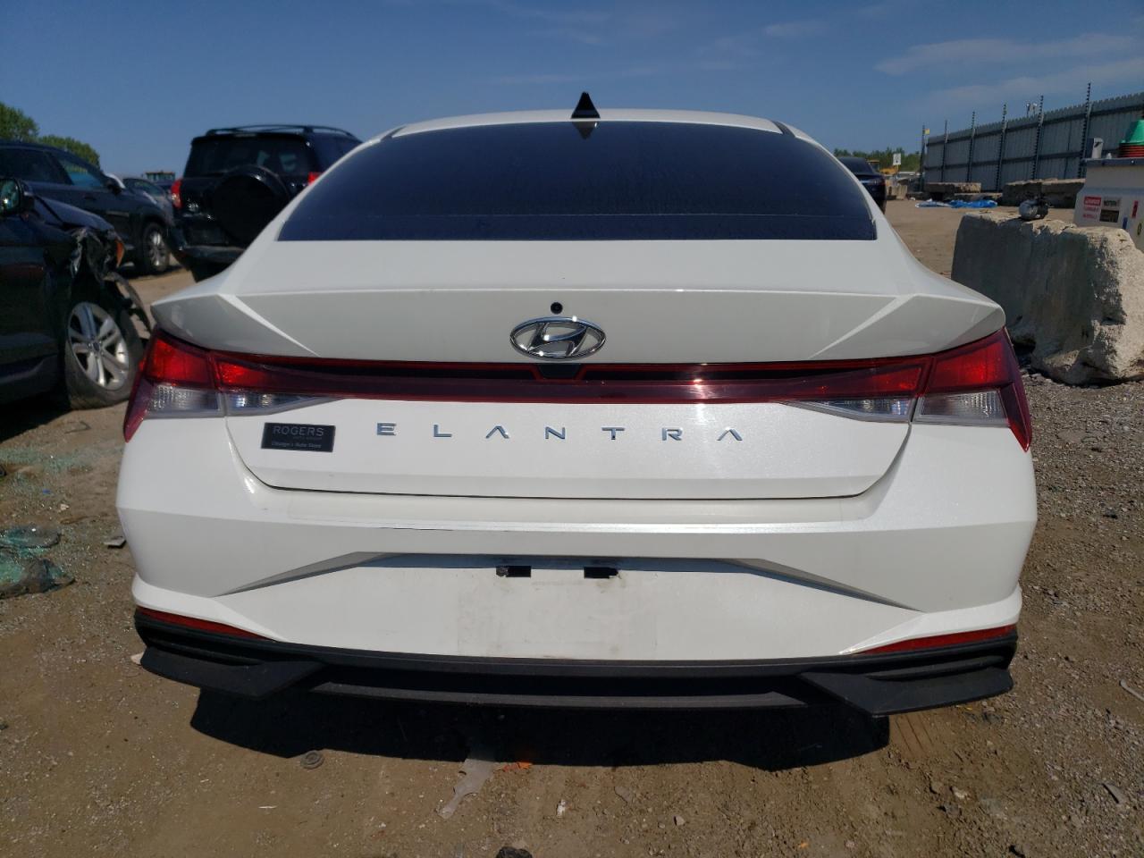 5NPLL4AG6MH014680 2021 Hyundai Elantra Se