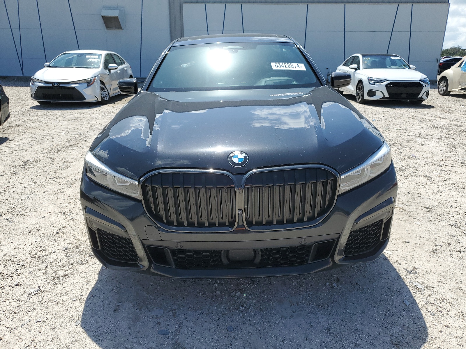 2021 BMW 750 Xi vin: WBA7U2C03MCF23642