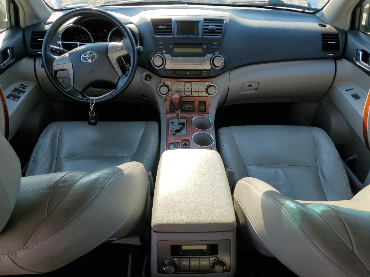 2008 Toyota Highlander Limited VIN: JTEES42A882063453 Lot: 62297944