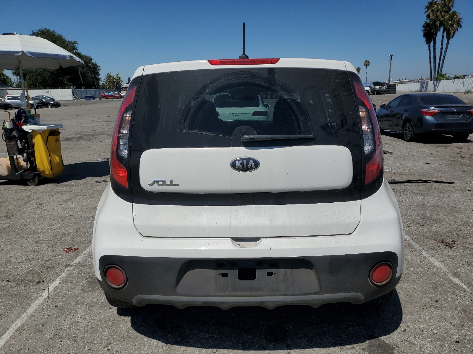 KNDJN2A29J7547455 2018 Kia Soul