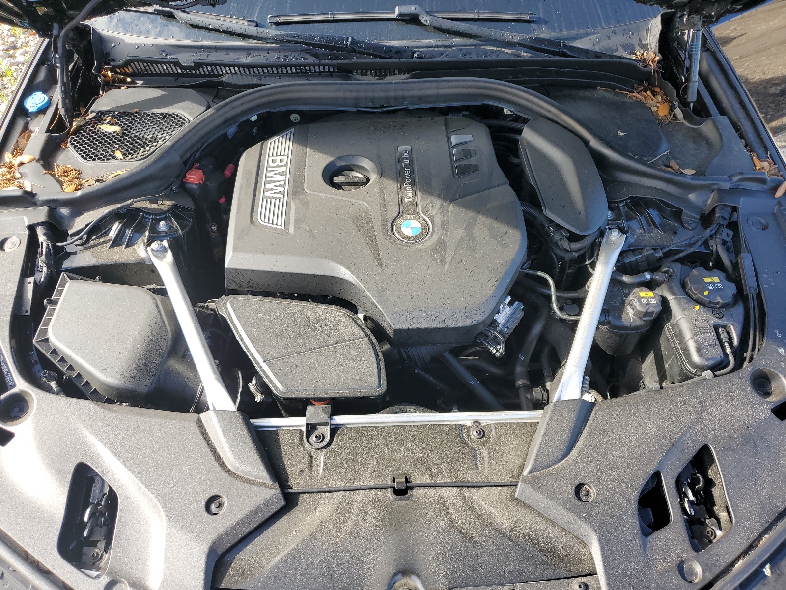 WBAJA7C54KWW42980 2019 BMW 530 Xi